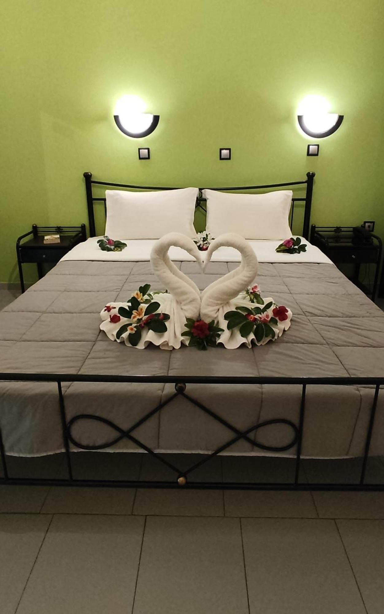 Evelin Hotel Питагорион Экстерьер фото