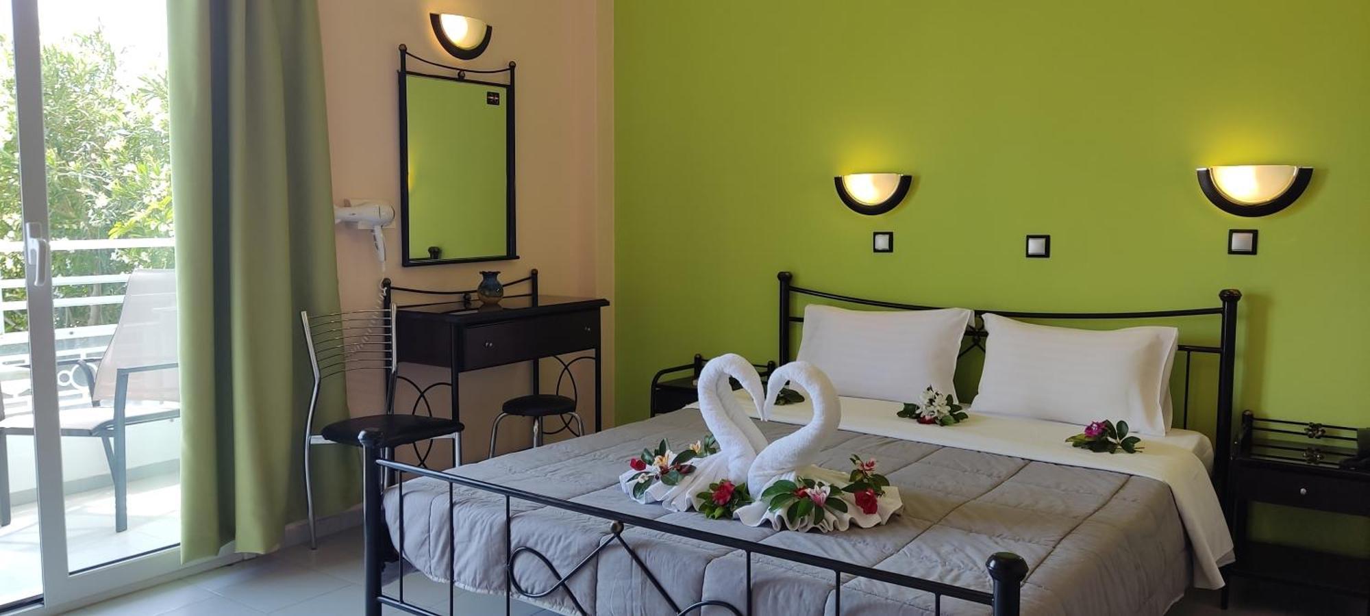 Evelin Hotel Питагорион Экстерьер фото