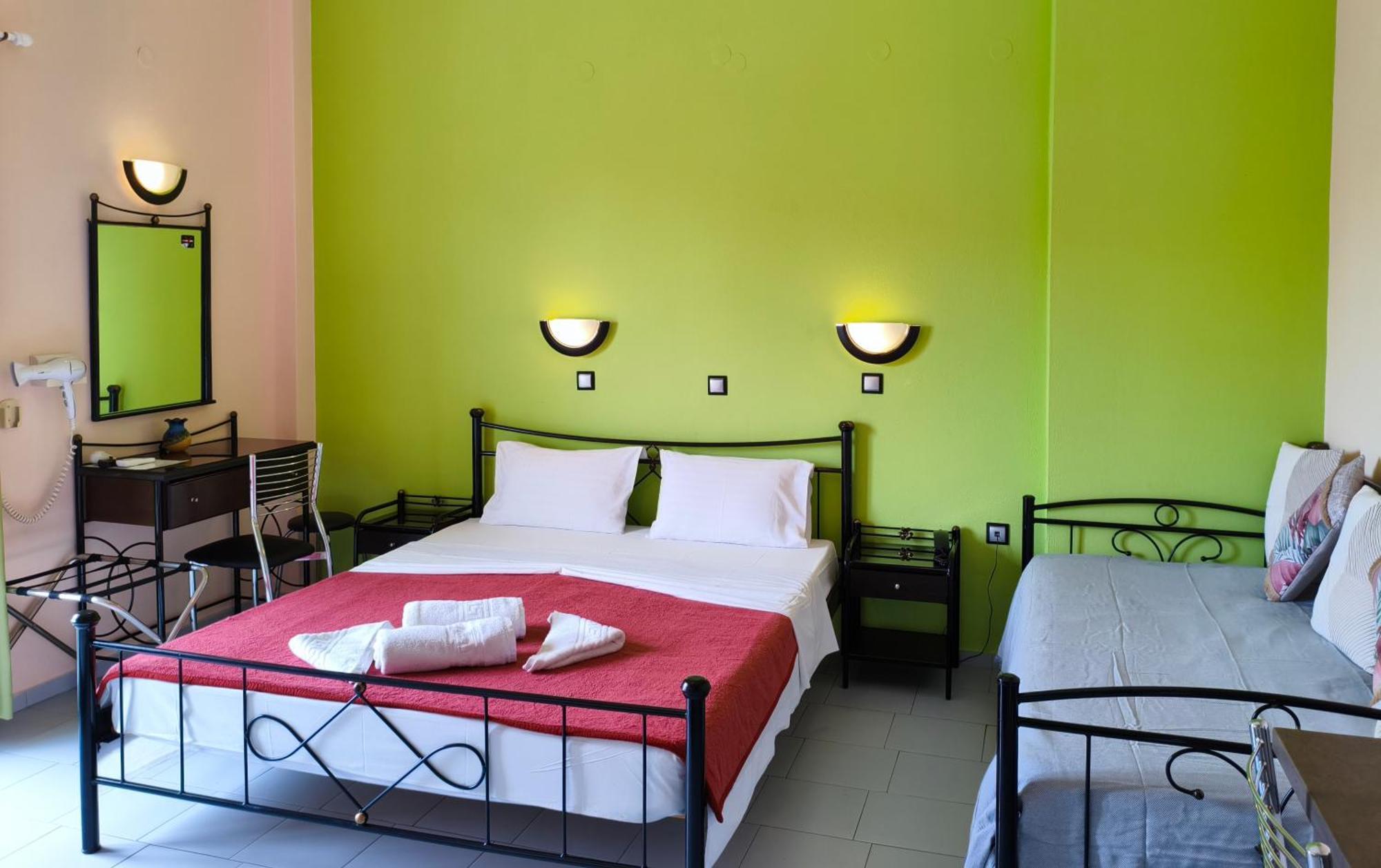 Evelin Hotel Питагорион Экстерьер фото