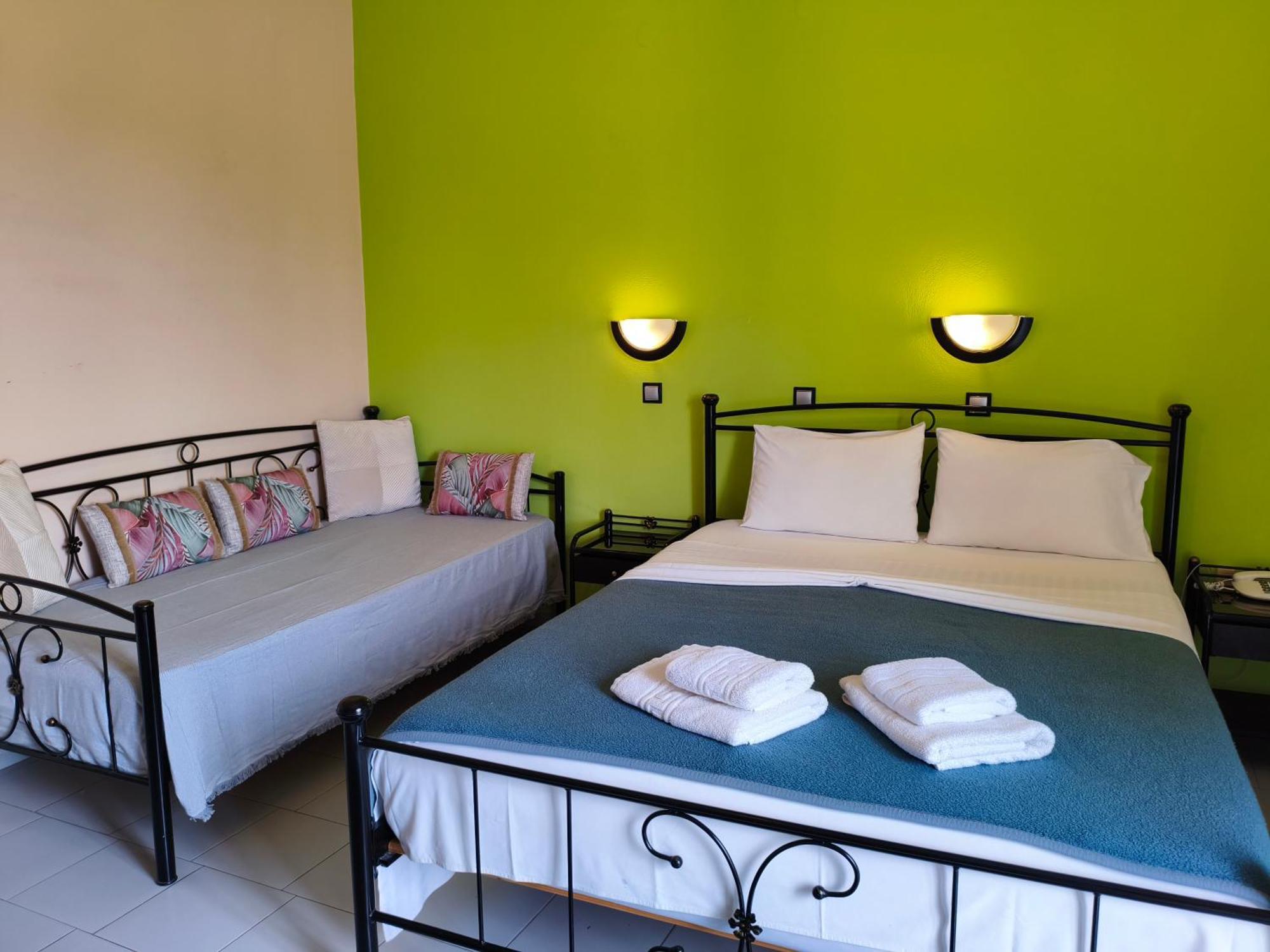 Evelin Hotel Питагорион Экстерьер фото