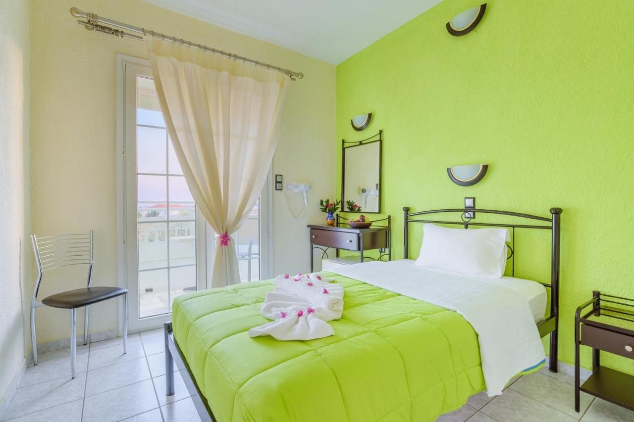 Evelin Hotel Питагорион Экстерьер фото