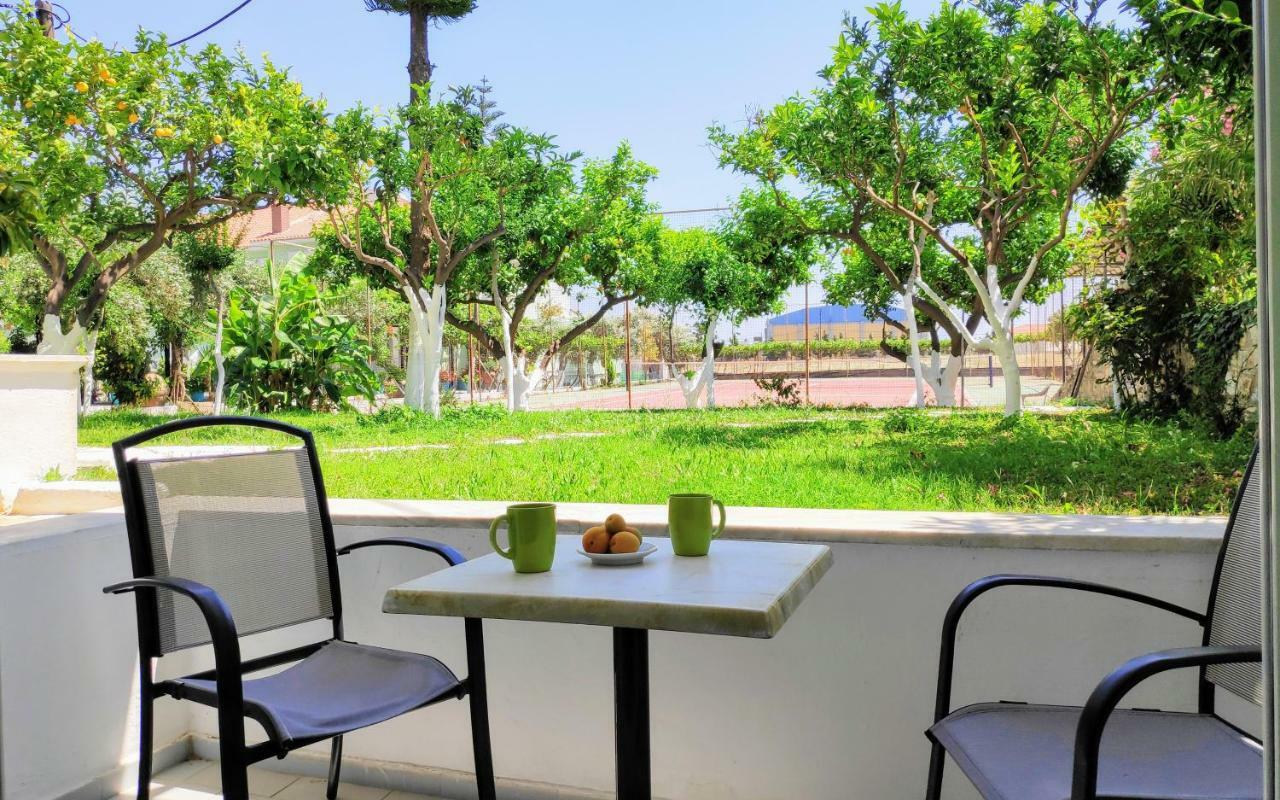 Evelin Hotel Питагорион Экстерьер фото
